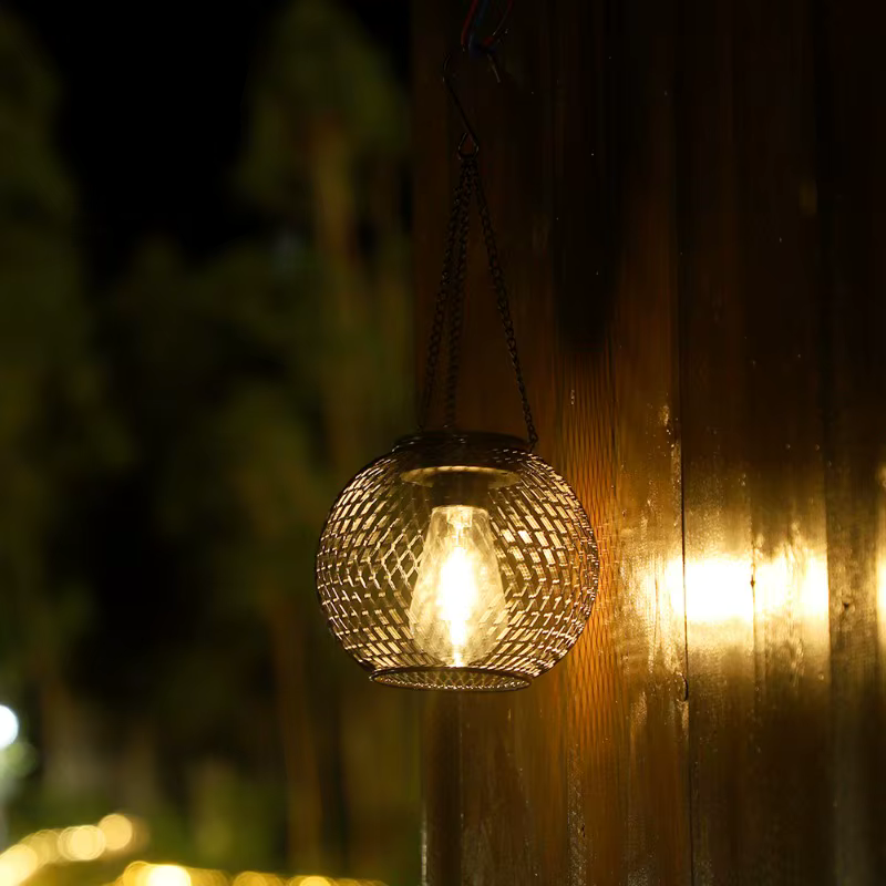 Rodonn™ SolarGlow Lantern – Decorative Outdoor Solar Lights